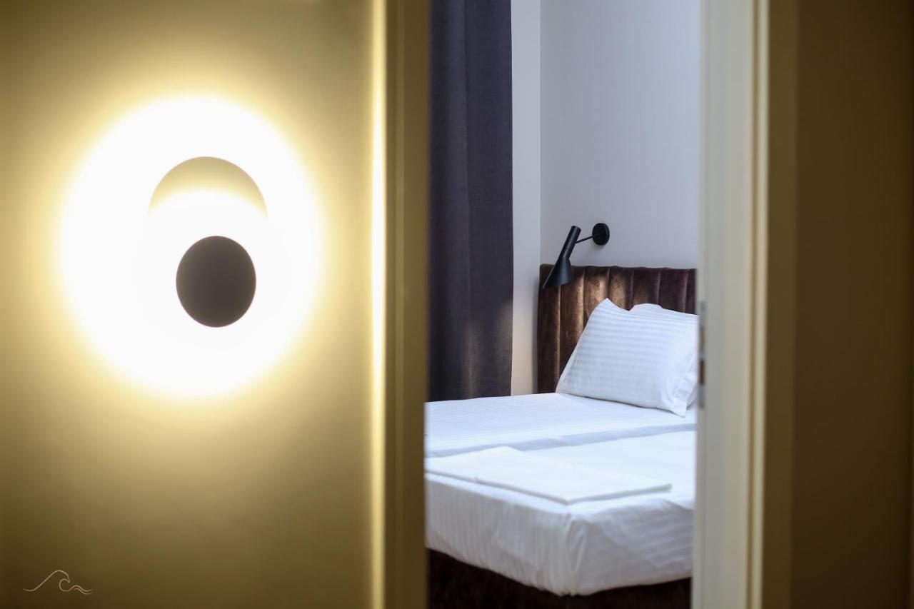 Hotel Libertas فلورا المظهر الخارجي الصورة